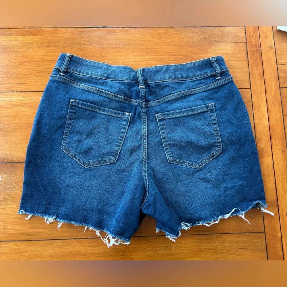 Lane Bryant Blue Denim Shorts - Picture 2 of 3